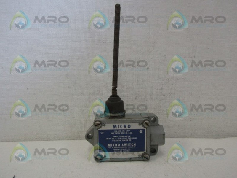 MICROSWITCH BAF1-2RN18-LH LIMIT SWITCH *USED*