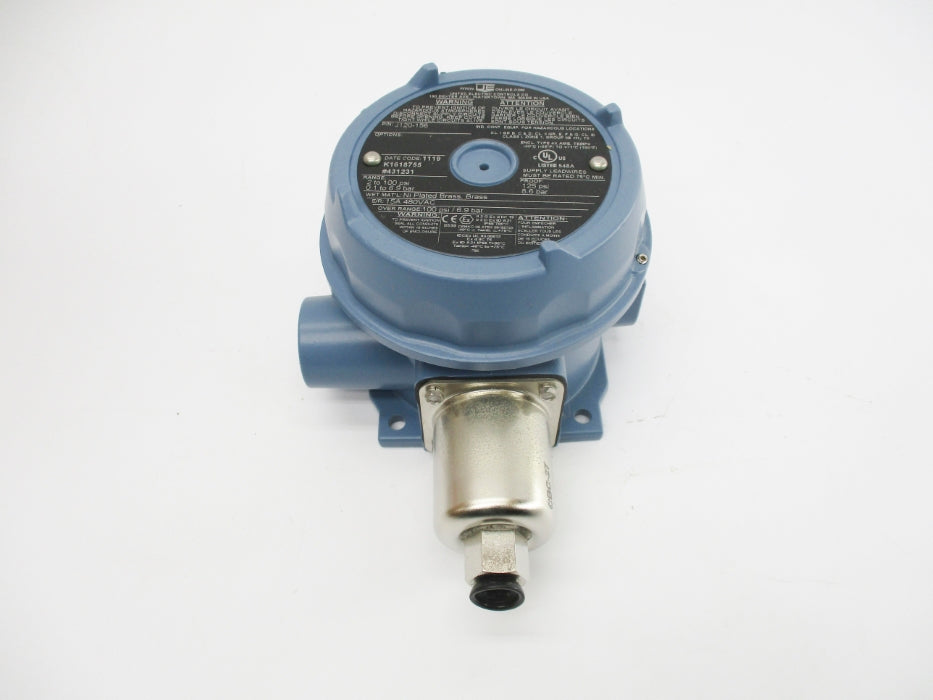 UNITED ELECTRIC J120-156 2-100PSI (AS PICTURED) NSMP