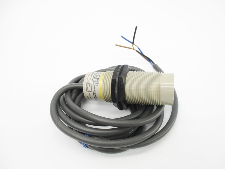 OMRON E2K-X15ME1 12-24VDC 2M NSMP