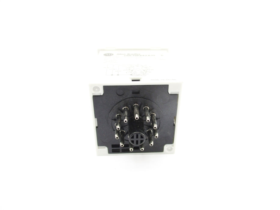 ALLEN BRADLEY 700-HR52TA17 SER. C 100-240VAC 5A 0.05S-300H NSNP