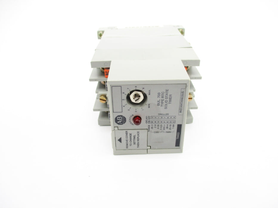 ALLEN BRADLEY 700-RTC11200U1 SER. A 110/120VAC (BR/WH) NSMP