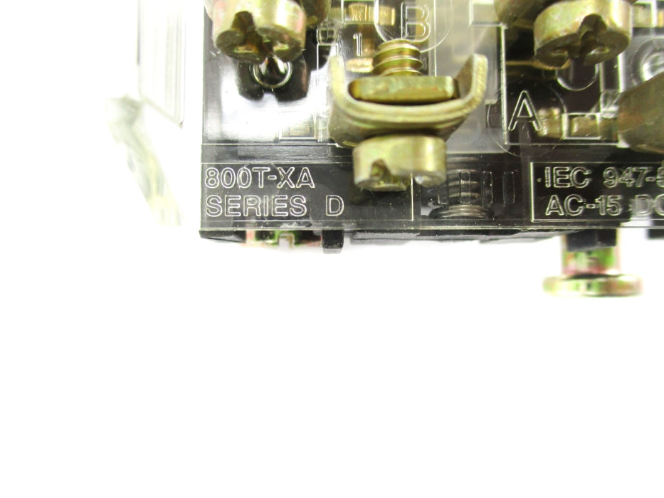 ALLEN BRADLEY 800T-XA SER. D NSNP