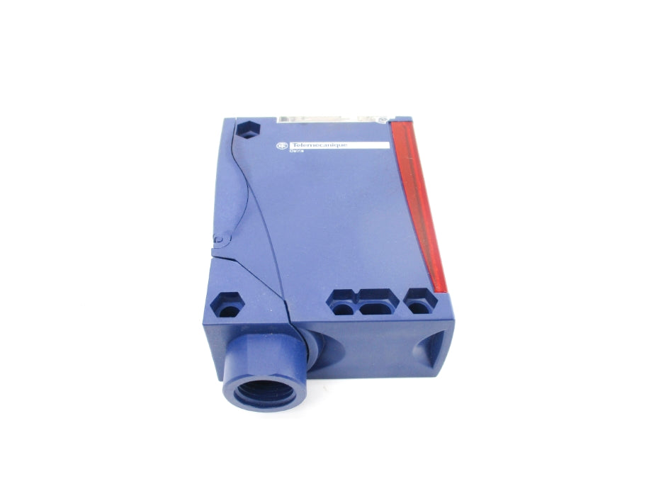 TELEMECANIQUE XUX0ARCTT16 24-240V NSNP