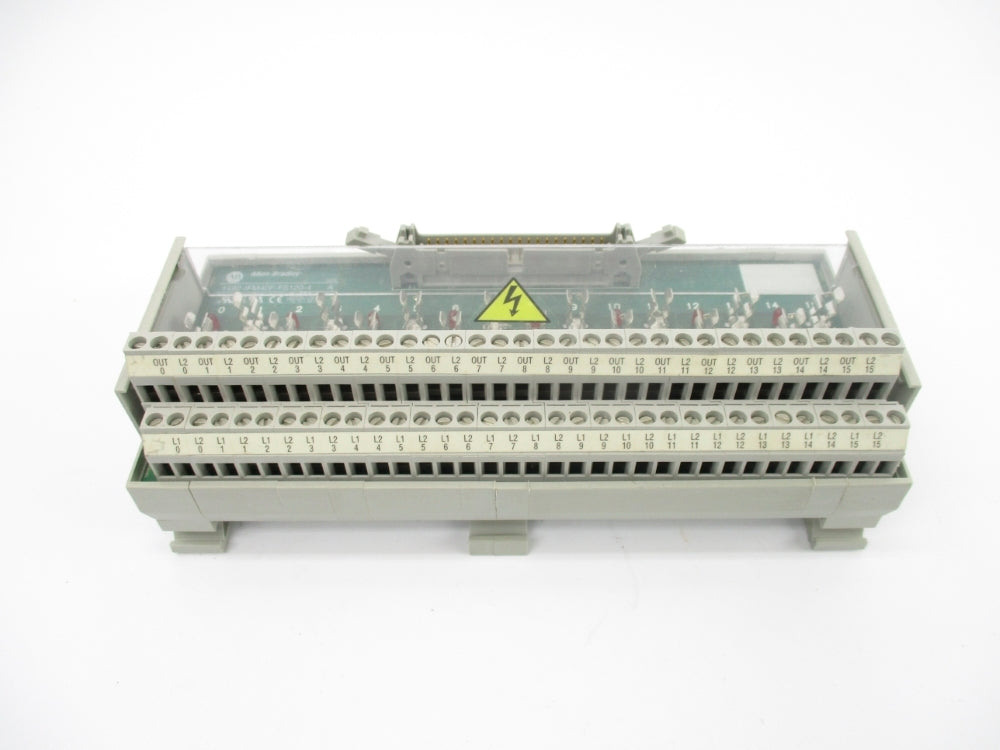 ALLEN BRADLEY 1492-IFM40F-FS120-4 SER. A NSNP