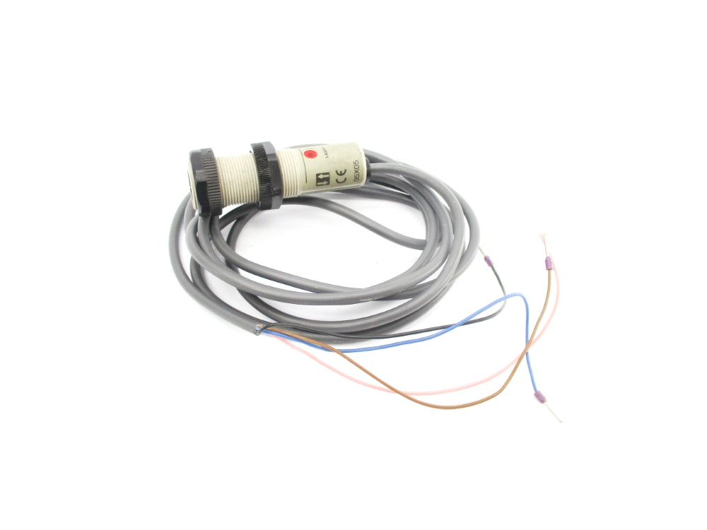 OMRON E3F2-DS10C4-N 10-30VDC UNMP