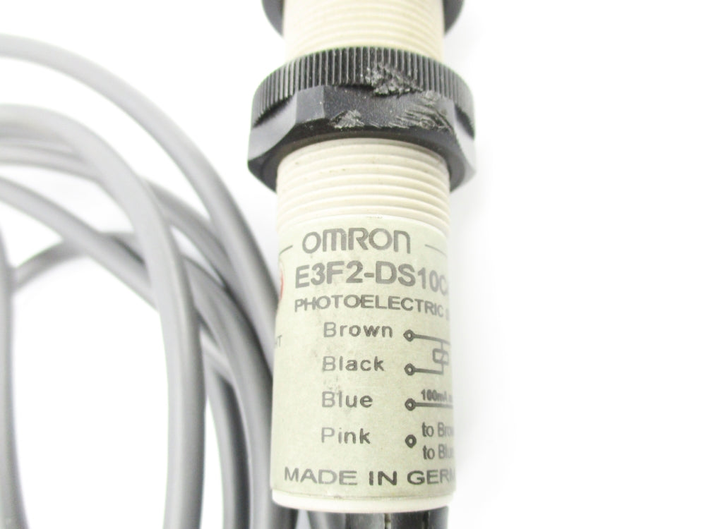 OMRON E3F2-DS10C4-N 10-30VDC UNMP