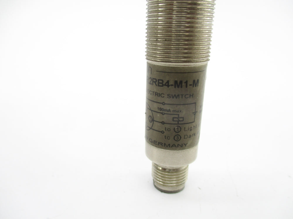 OMRON E3F2-R2RB4-M1-M UNMP