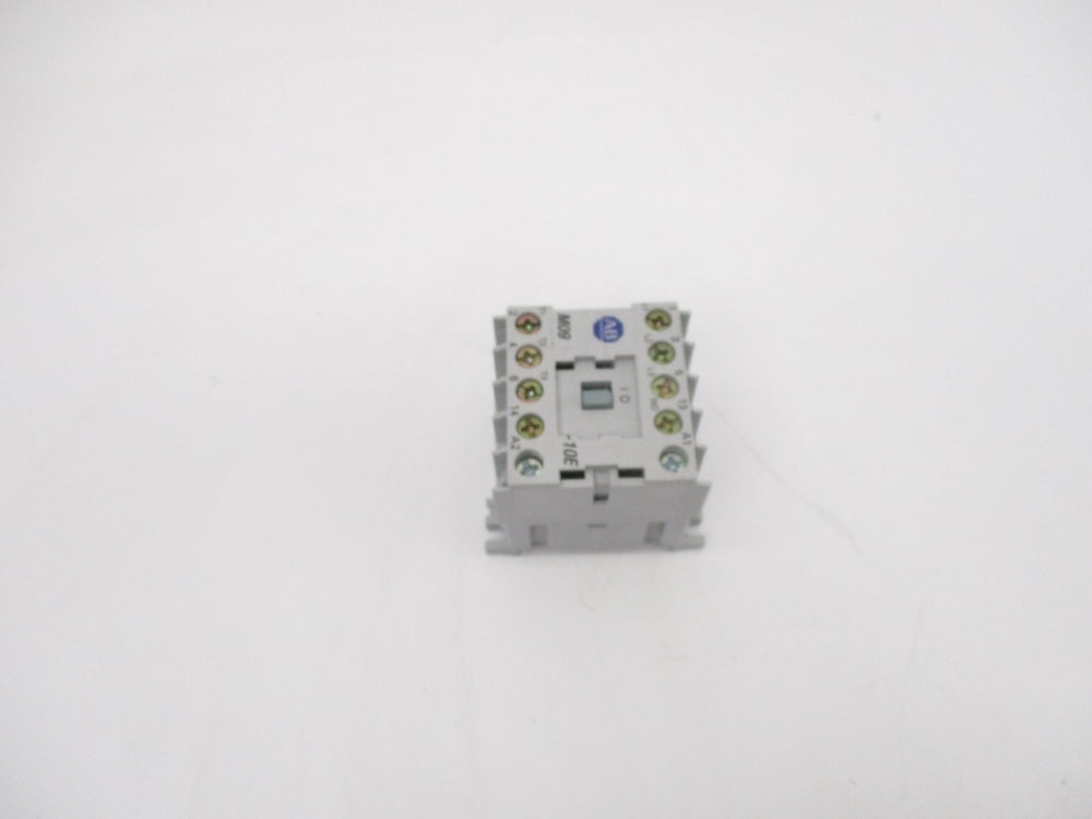 ALLEN BRADLEY 100-M09NJ3 SER. A 24VAC NSNP