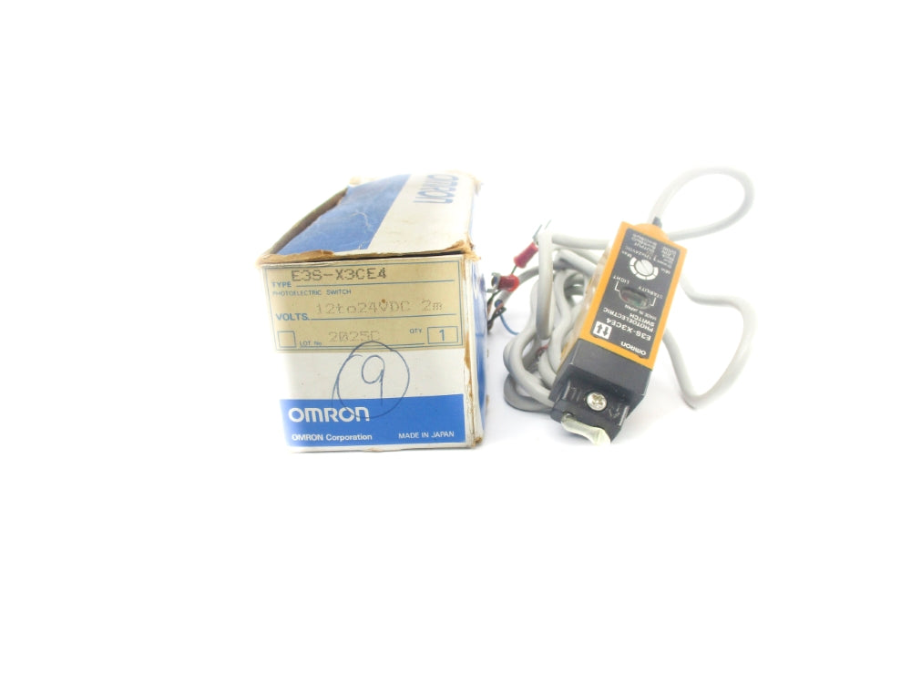OMRON E3S-X3CE4 12-24VDC 2M NSMP