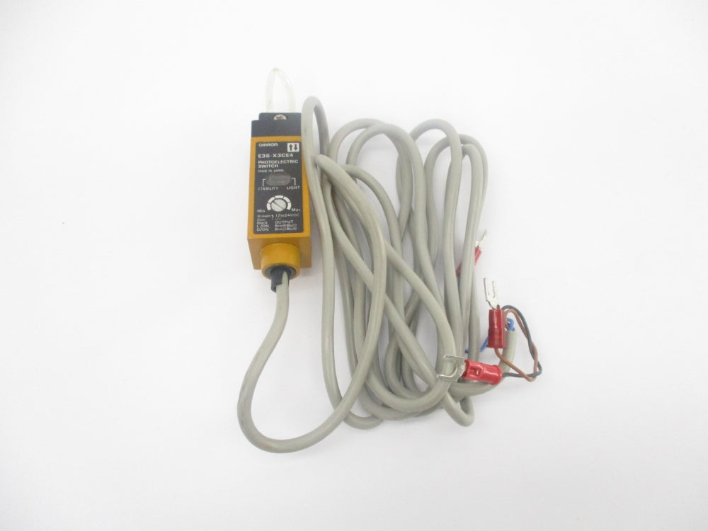 OMRON E3S-X3CE4 12-24VDC 2M NSMP