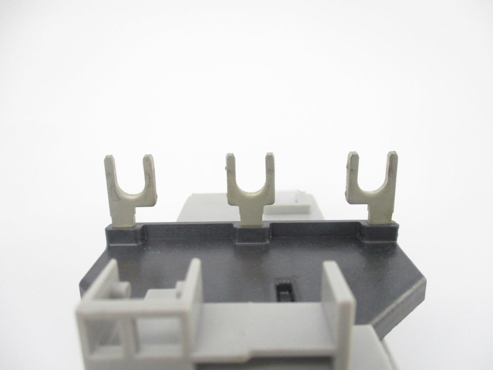 ALLEN BRADLEY 592-EC2PC SER. C 600VAC 0.4-2.0A UNMP