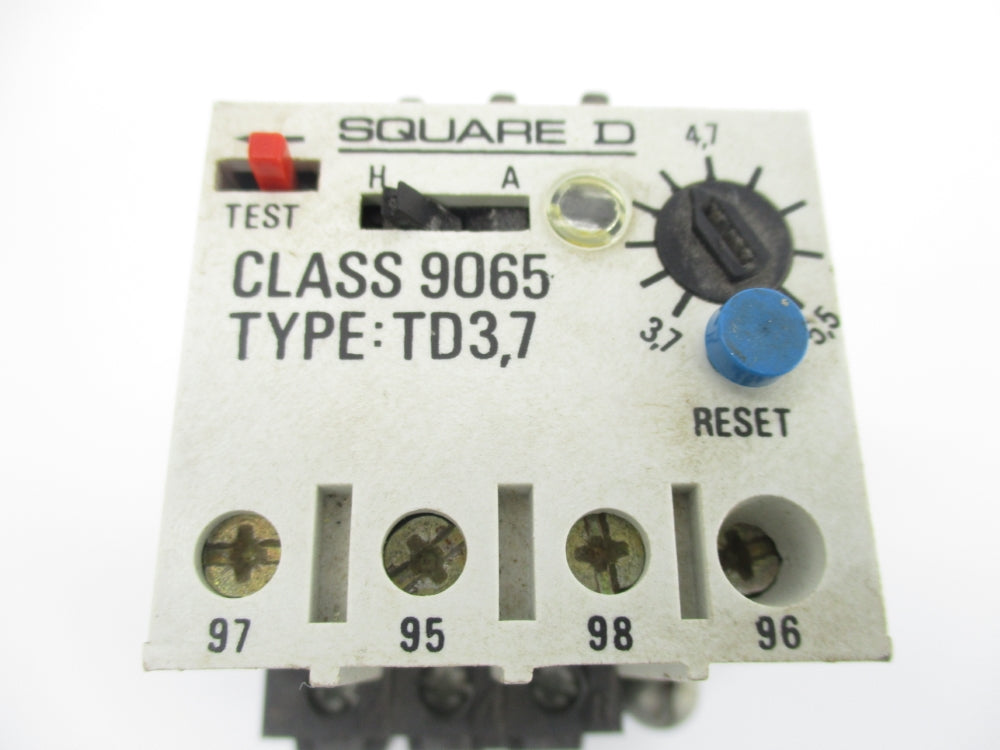 SQUARE D 9065TD3.7 660V 3.7-4.7A UNMP