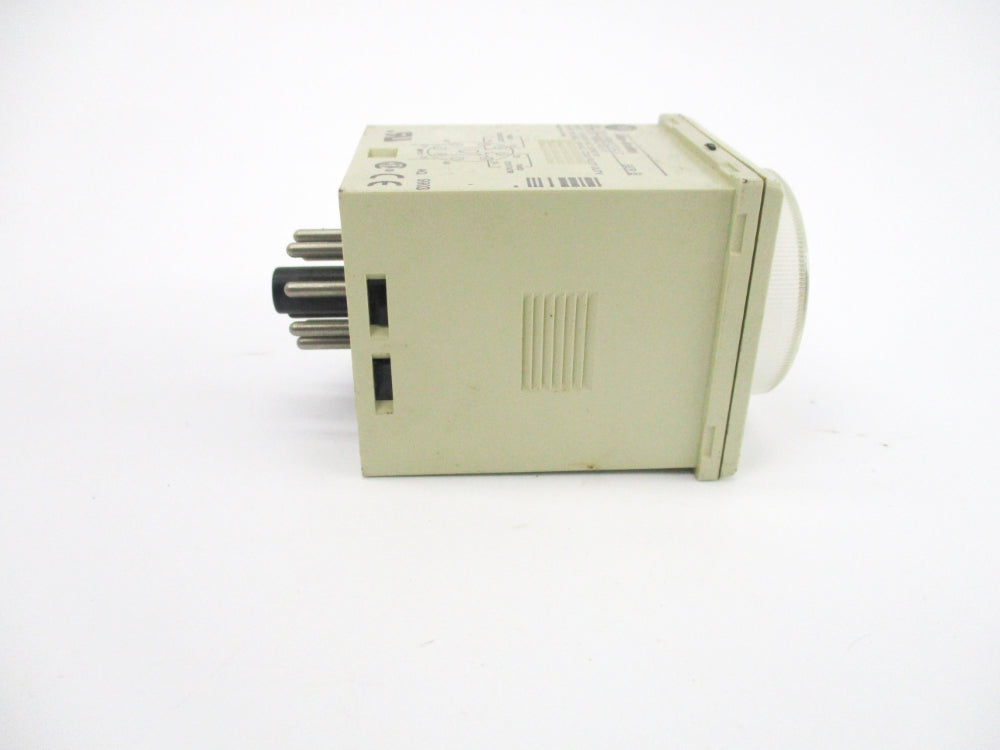 ALLEN BRADLEY 700-HRM12TA17 SER. B 100-240VAC 5A 0-30S NSNP