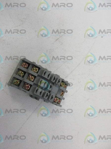 DAYTON 5X853 SOCKET RELAY *NEW NO BOX*