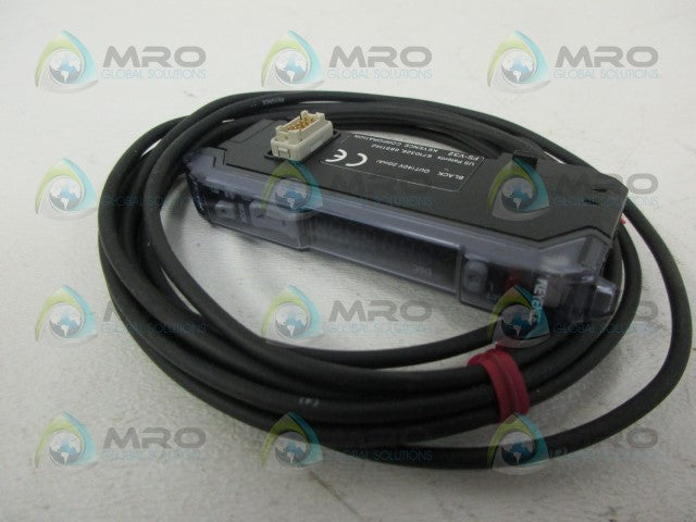 KEYENCE FS-V32 AMPLIFIER *NEW IN BOX*