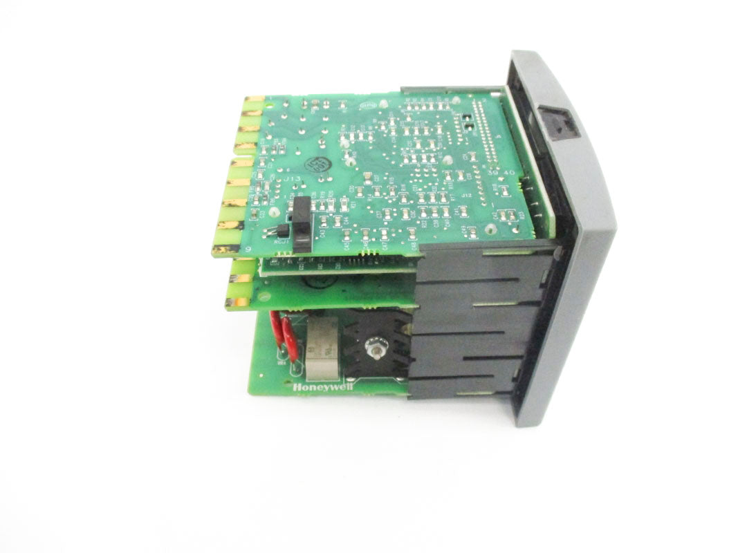 HONEYWELL DC3200-CE-100R-210-00000-00-0 UNMP