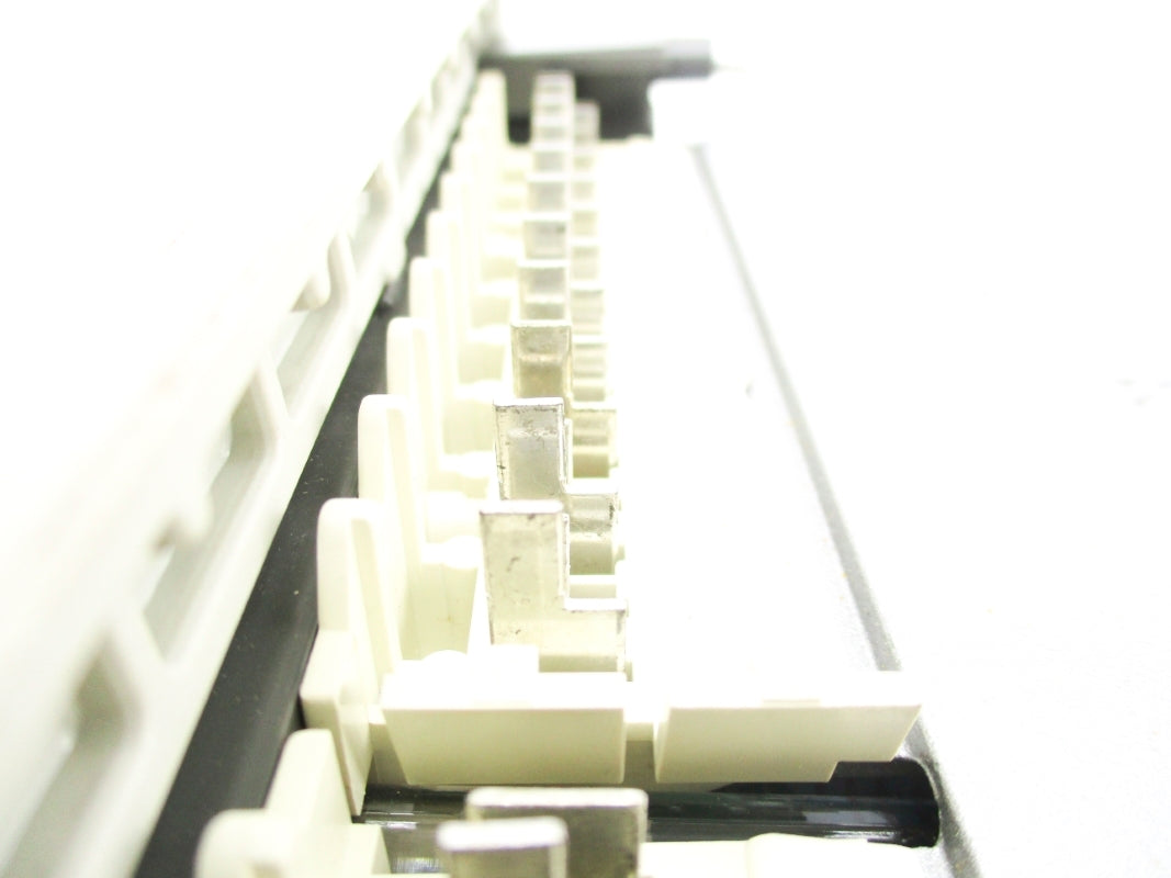 SCHNEIDER AUTOMATION AS-B817-116 115VAC UNMP