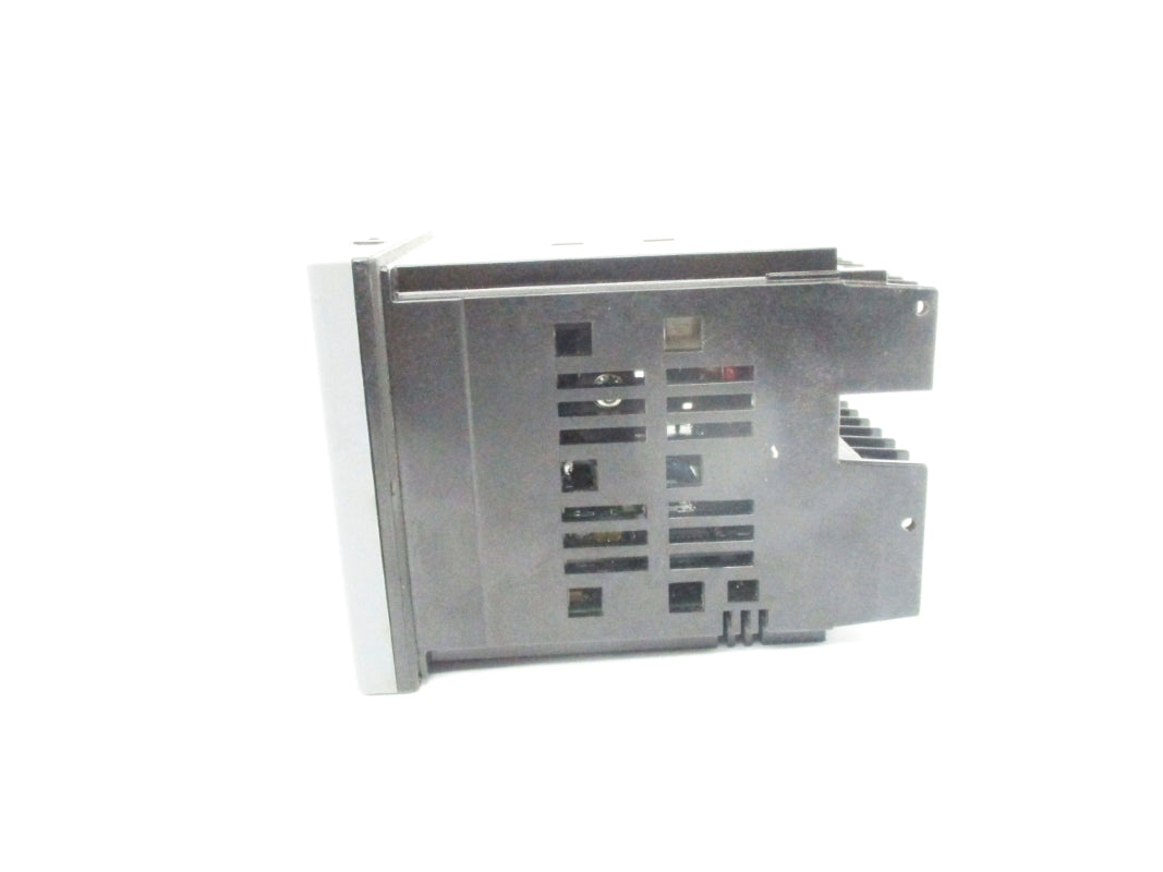 HONEYWELL DC3200-CE-100R-210-00000-E0-0 55'C 250VAC UNMP