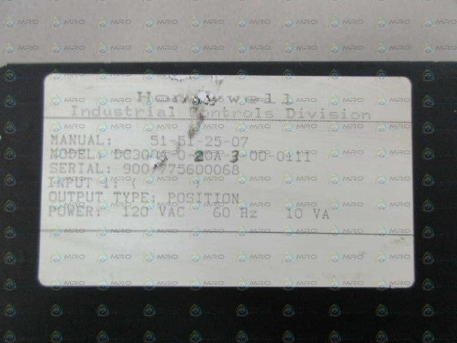 HONEYWELL  DC3004-0-20A-3-00-0111 TEMPERATURE CONTROL MODULE *USED*
