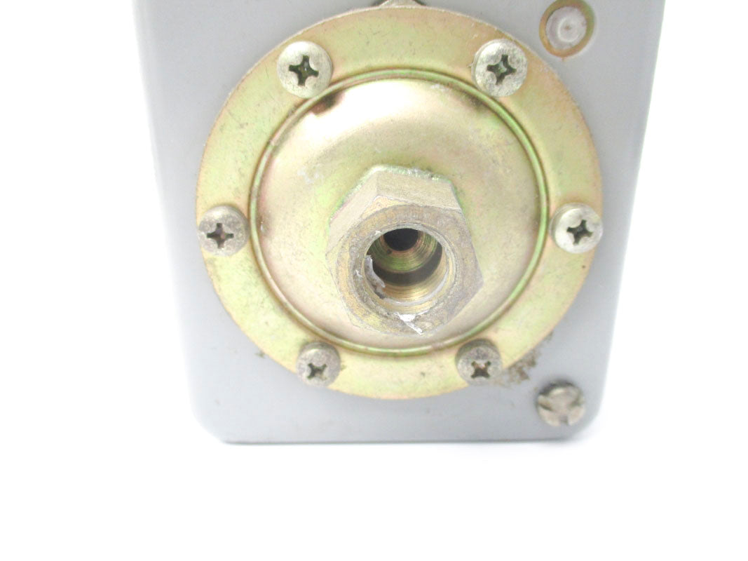 SQUARE D 9013GHG2 SER. C 575V 80/100PSI 75'C UNMP