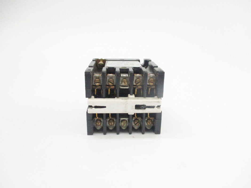GENERAL ELECTRIC CR120A04022AA SER. A 110-120V 10A UNMP