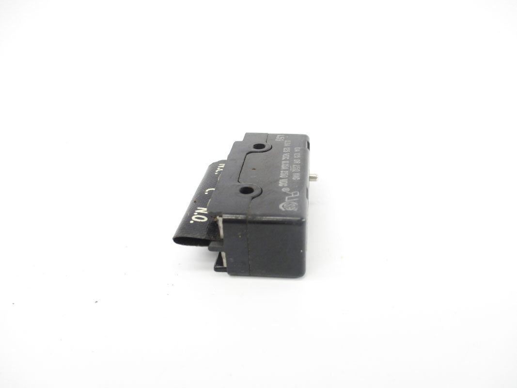 MICRO SWITCH DT-2R4-A7 250VAC/DC 10A  NSNP