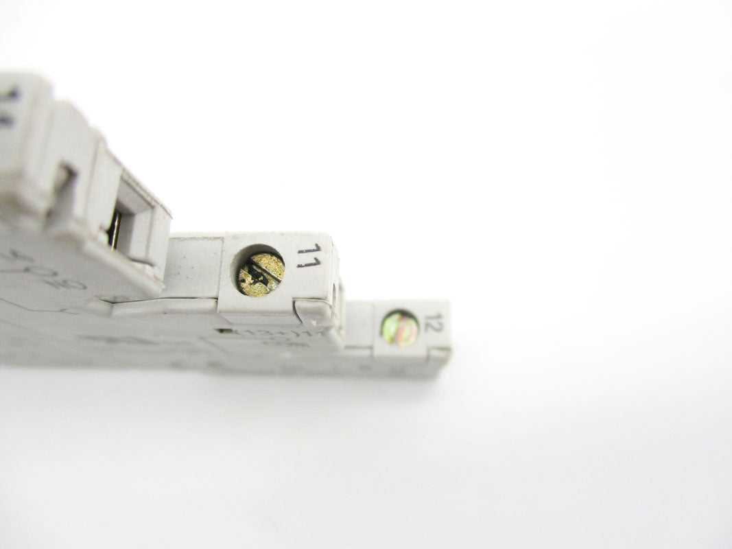 ALLEN BRADLEY 700-HLT1Z24 SER. A 24VAC 6A UNMP