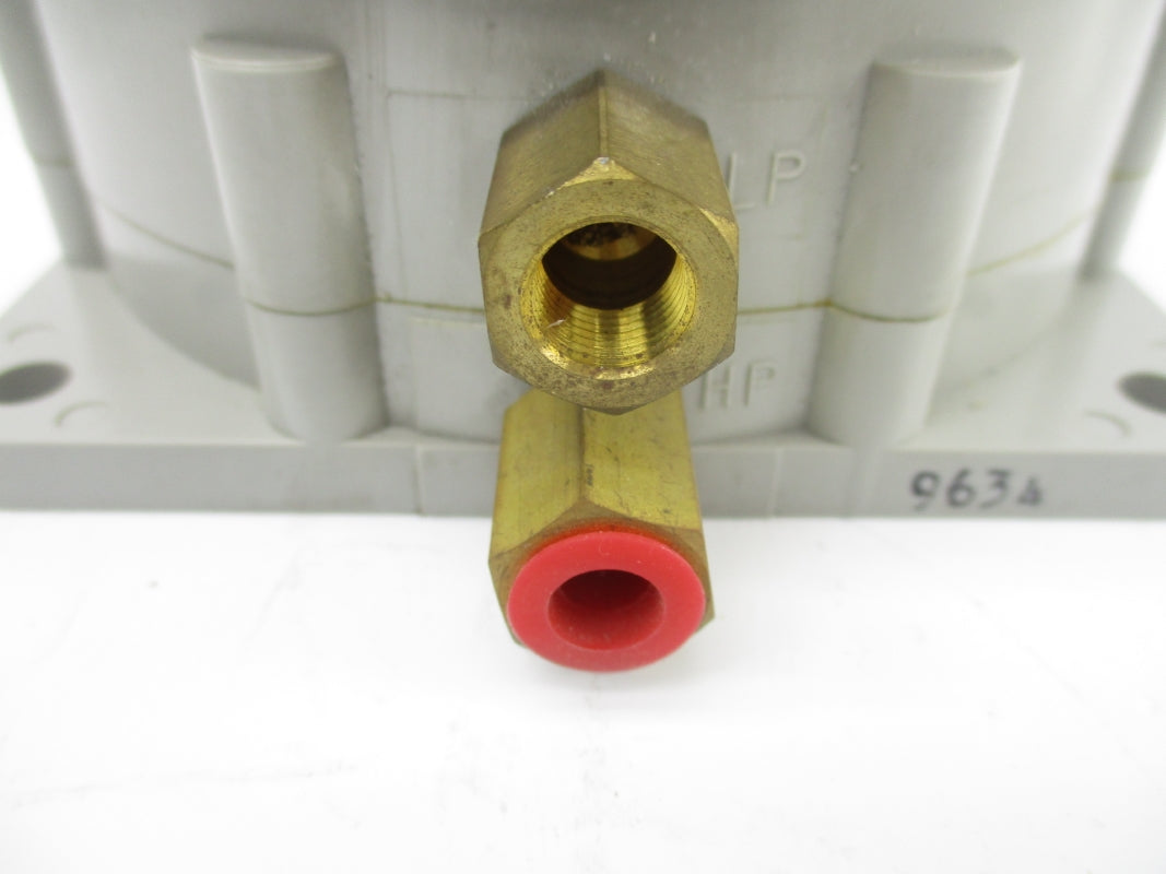 ROBINSON HALPERN 157BK101 230VAC 0-20"WC UNMP