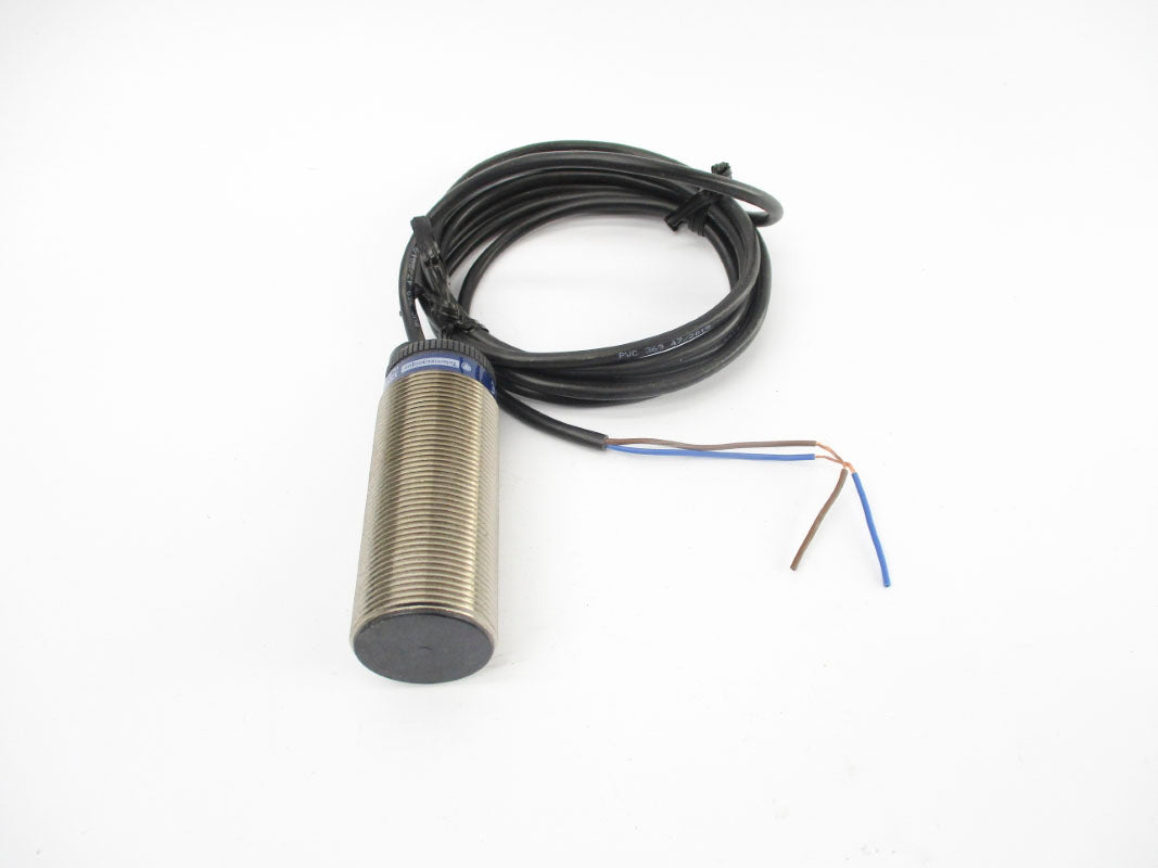 TELEMECANIQUE XSAV11801 24-240V NSNP