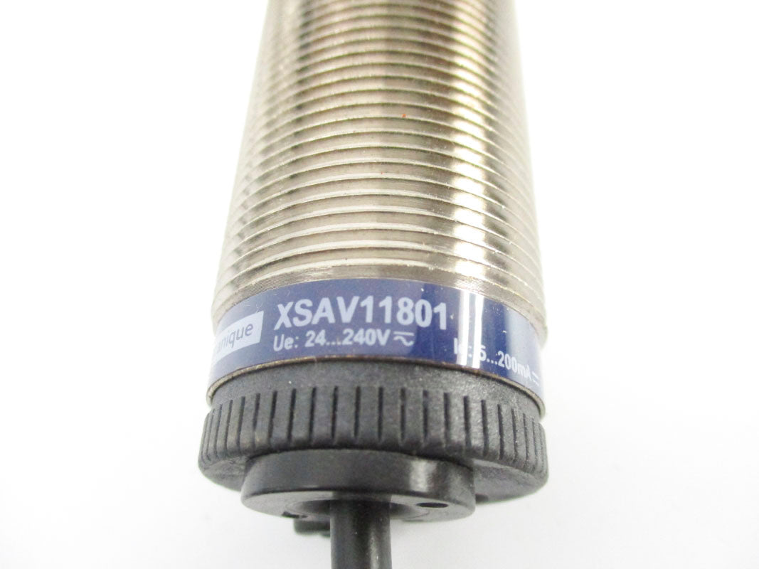 TELEMECANIQUE XSAV11801 24-240V NSNP