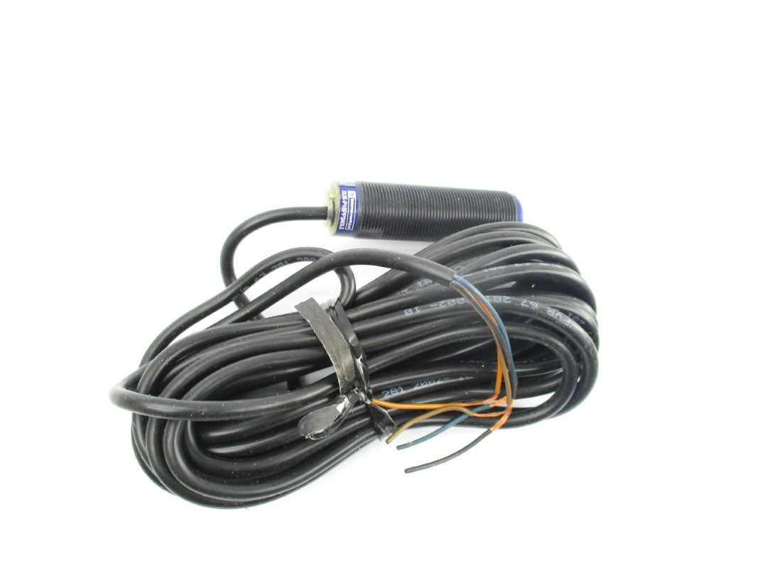 TELEMECANIQUE XU5-P18PP340L5 12-24VDC NSMP