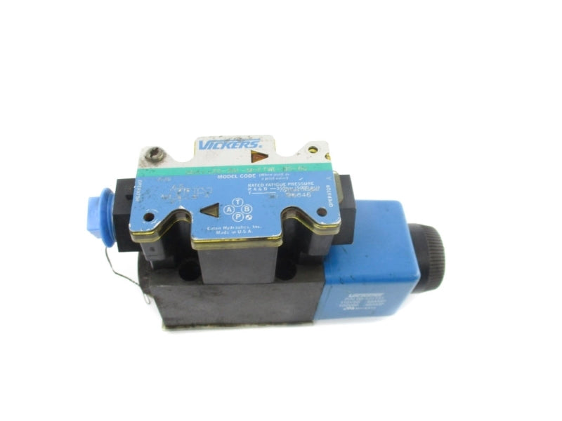 VICKERS DG4V3S2ALMFTWLB560 02-100646 110/120V .48/.46A 5000PSI UNMP