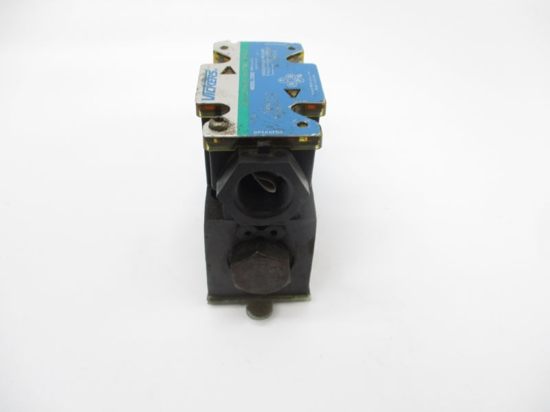 VICKERS DG4V3S2ALMFTWLB560 02-100646 110/120V .48/.46A 5000PSI UNMP