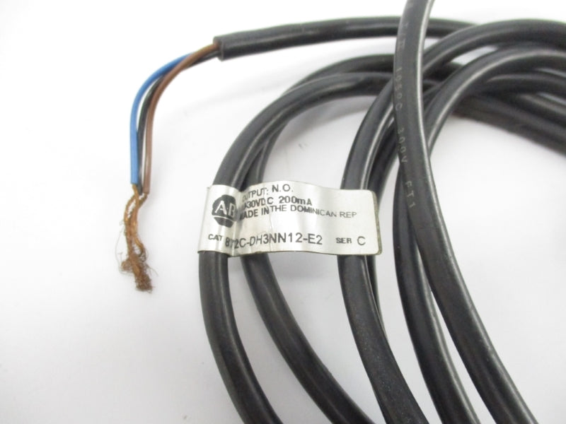 ALLEN BRADLEY 872C-DH3NN12-E2 SER. C 10-30VDC UNMP