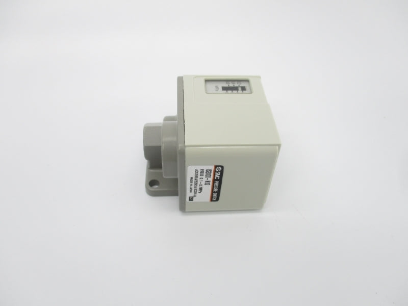 SMC IS3000-N02 125/250V 3/5A NSMP