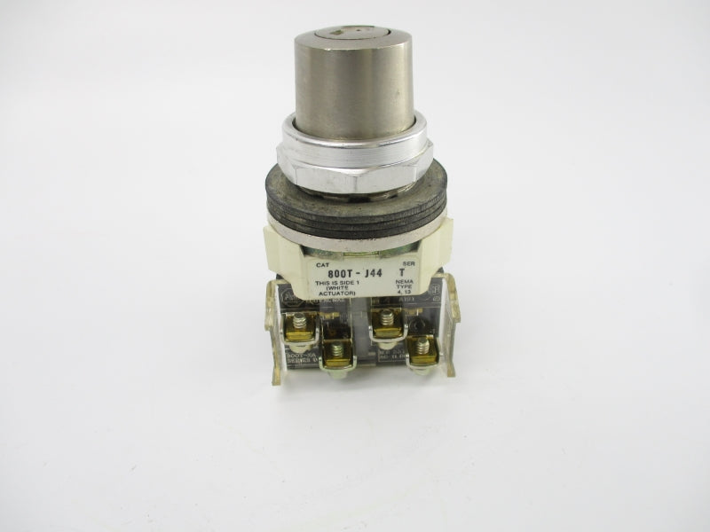 ALLEN BRADLEY 800T-J44 SER. T (NO KEY) NSNP