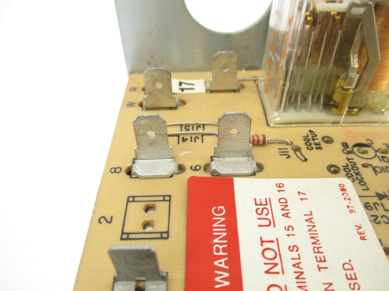 HONEYWELL W974A1015 24V UNMP