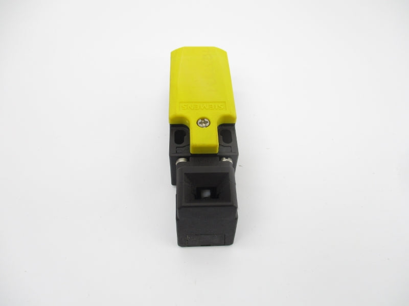 SIEMENS 3SE5232-0RV40 230V 3A NSNP