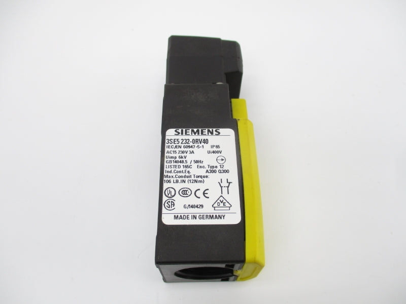 SIEMENS 3SE5232-0RV40 230V 3A NSNP