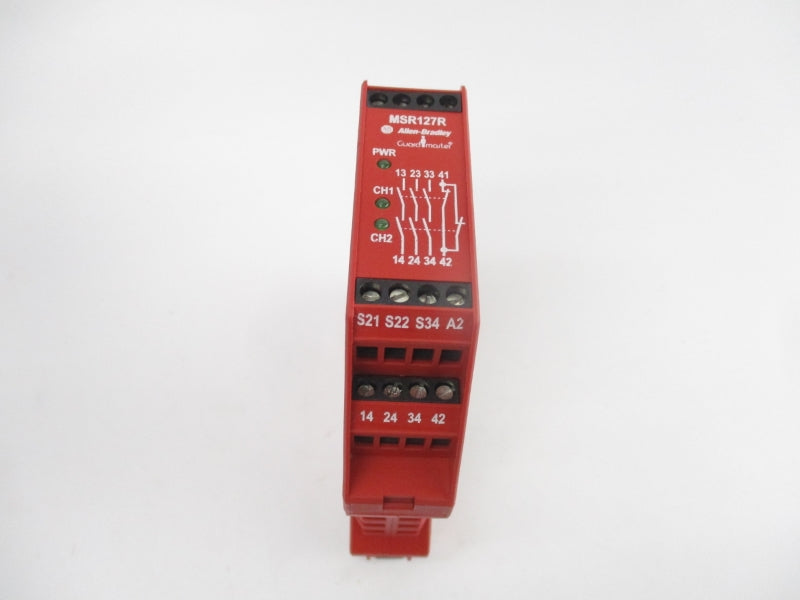 ALLEN BRADLEY 440R-N23129 SER. C 24VAC/DC 3A (WH) NSMP