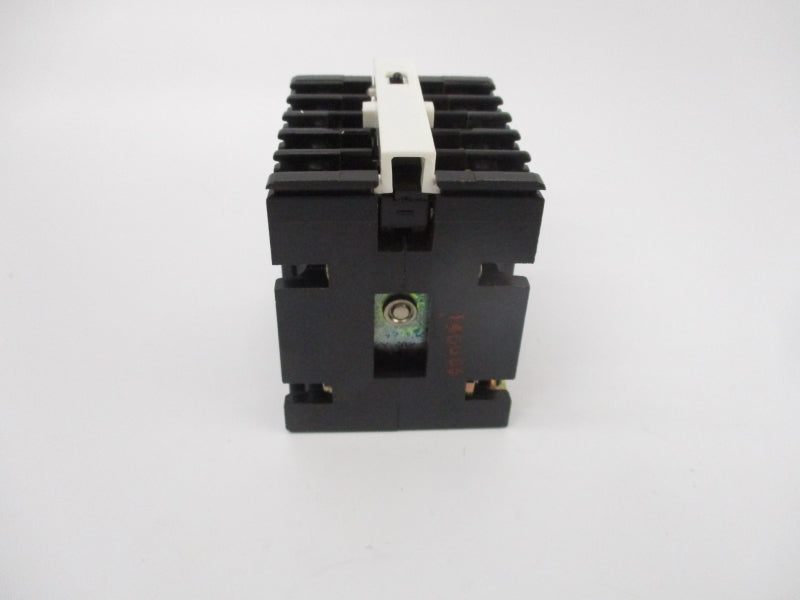 GENERAL ELECTRIC CR120AD03141AA SER. A 300VAC 10A NSNP