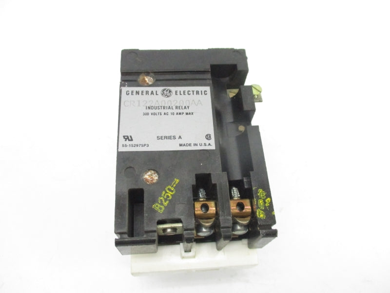 GENERAL ELECTRIC CR122A00200AA SER. A 300V 10A NSMP
