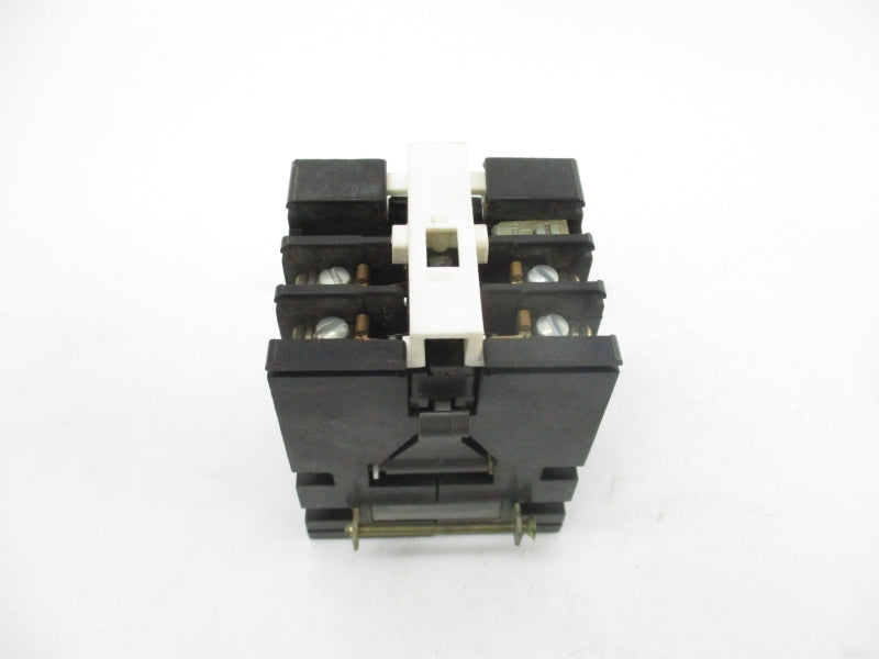 GENERAL ELECTRIC CR122A00200AA SER. A 300V 10A NSMP