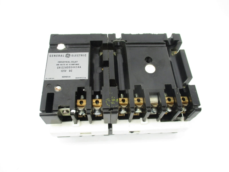 GENERAL ELECTIC CR122AD08441AA SER. A 125VDC 10A 0.2-60S NSMP