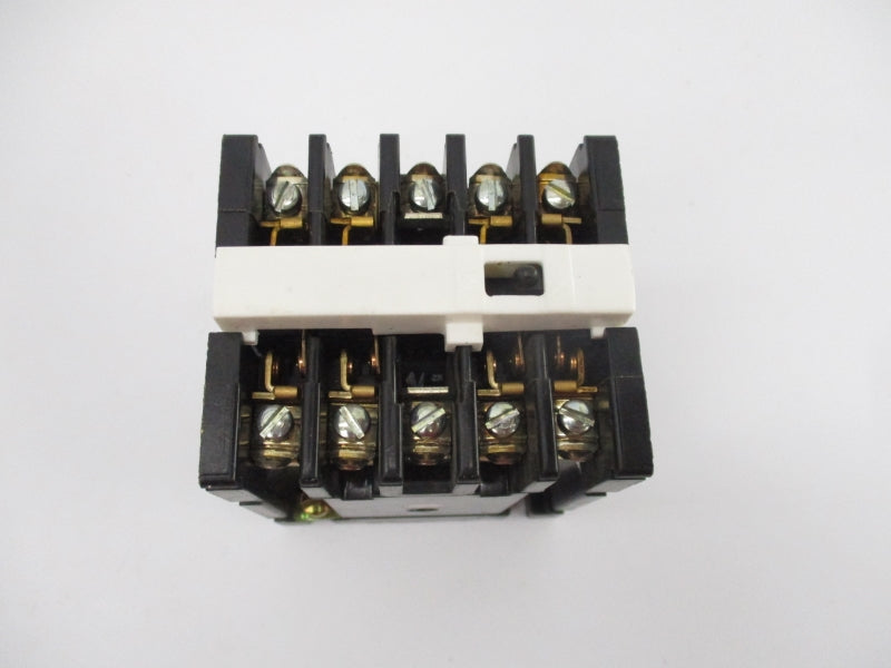 GENERAL ELECTRIC CR120AD03141AA SER. A 125VDC 10A NSNP
