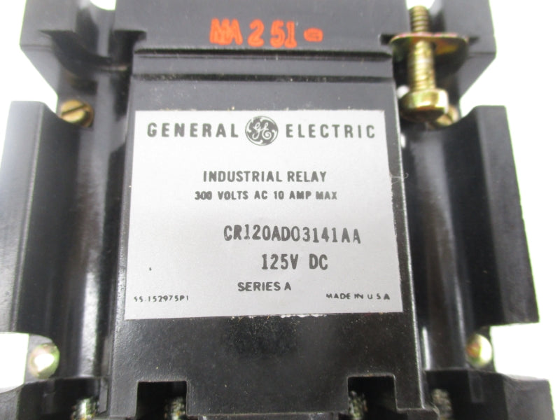 GENERAL ELECTRIC CR120AD03141AA SER. A 125VDC 10A NSNP
