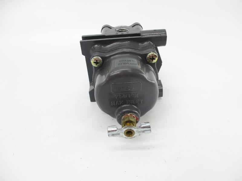 FISHER CONTROLS 67CF-206 250PSI 0-35 UNMP