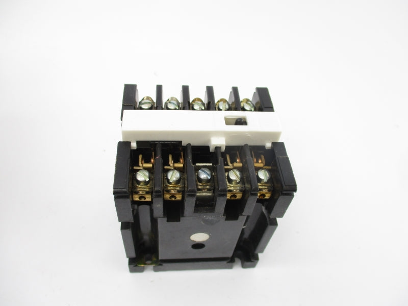 GENERAL ELECTRIC CR120AD03141AA SER. A 125V 10A NSMP