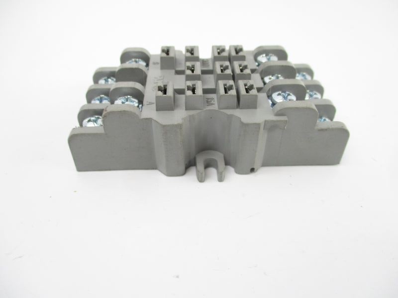 TYCO 27E121 300V 15A UNMP