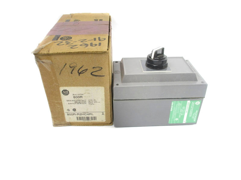 ALLEN BRADLEY 800R-R2HC4RL SER. A 600VAC (BR/WH) NSMP